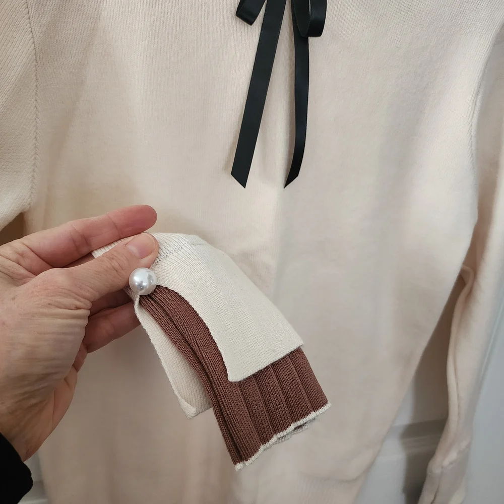 Elegant Cream Sweater with Ribbon And Pearl Accent - Picture 2 of 7